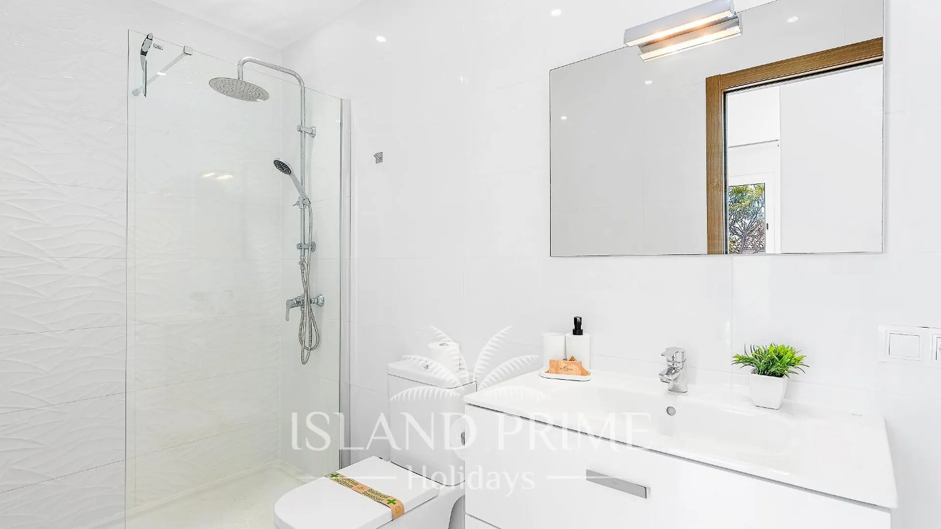 Family Villa In A Heated Pool Complex In Golf Del Sur Fv4 San Miguel de Abona